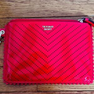 ✨Victoria's Secret Vibrant Pink/Red Wristlet✨